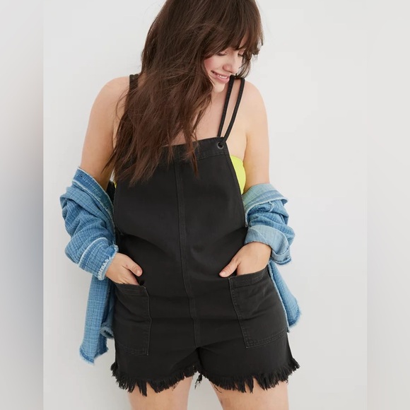 Aerie NWT Charcoal Denim Overall Shorts - Picture 1 of 8